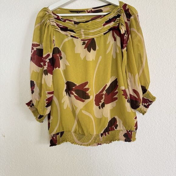 VERTIGO Tops - VERTIGO Paris Floral Blouse Sz XS Women's Boho Chic Green Brown Nude